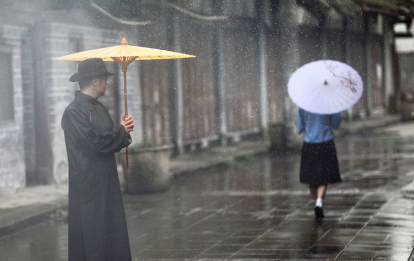 雨巷的时代背景是什么