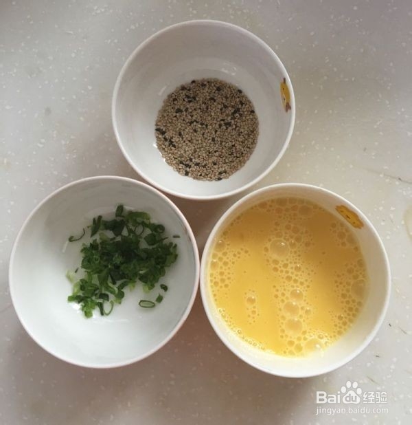 用鸡蛋煎饺子