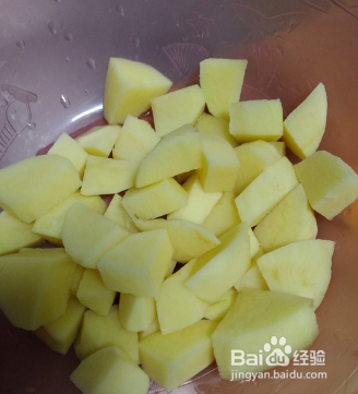 制作土豆炖南瓜