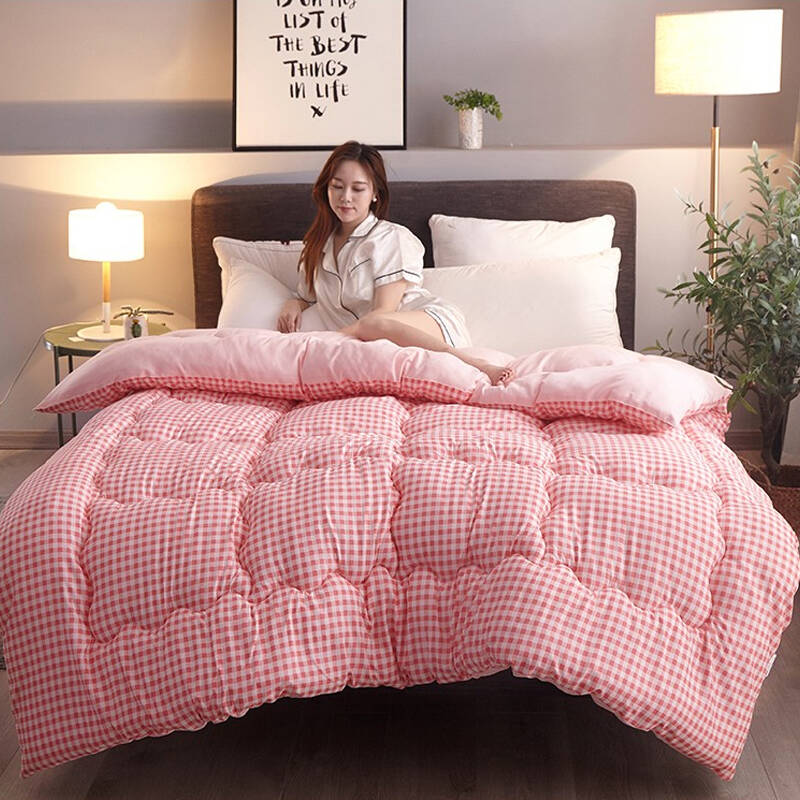 轻盈蓬松保暖锁热的纤维被精选