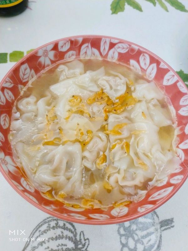 鲜虾干贝小馄饨