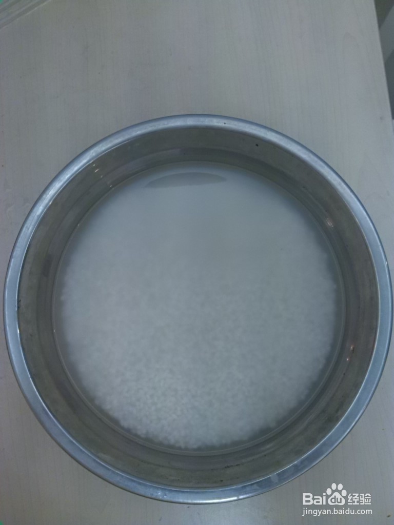 皮蛋瘦肉粥的家常做法