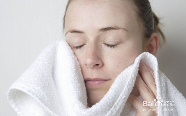 毛巾发霉变黑怎样洗