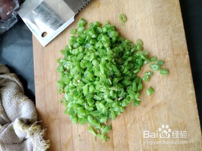 怎么炒苍蝇头？