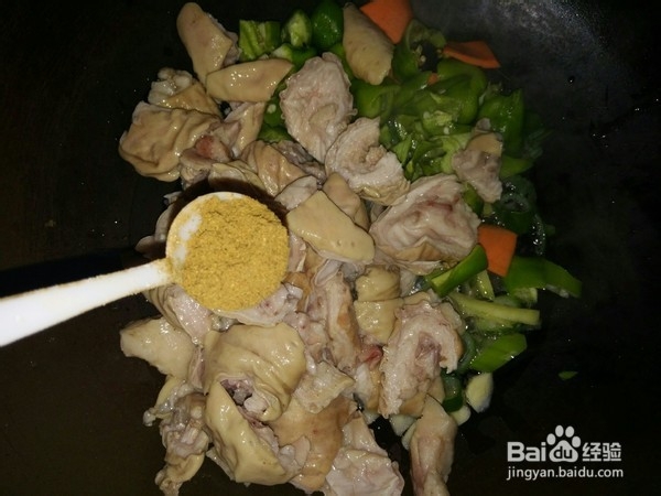 尖椒肥肠的做法