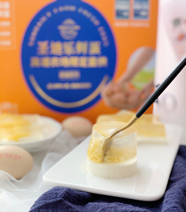 奶香蛋花水晶糕