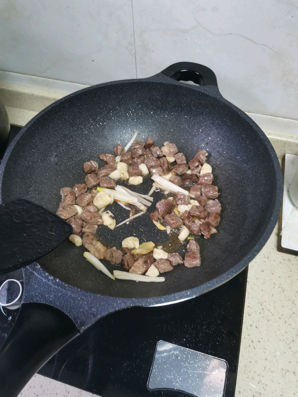 土豆番茄烧牛腩