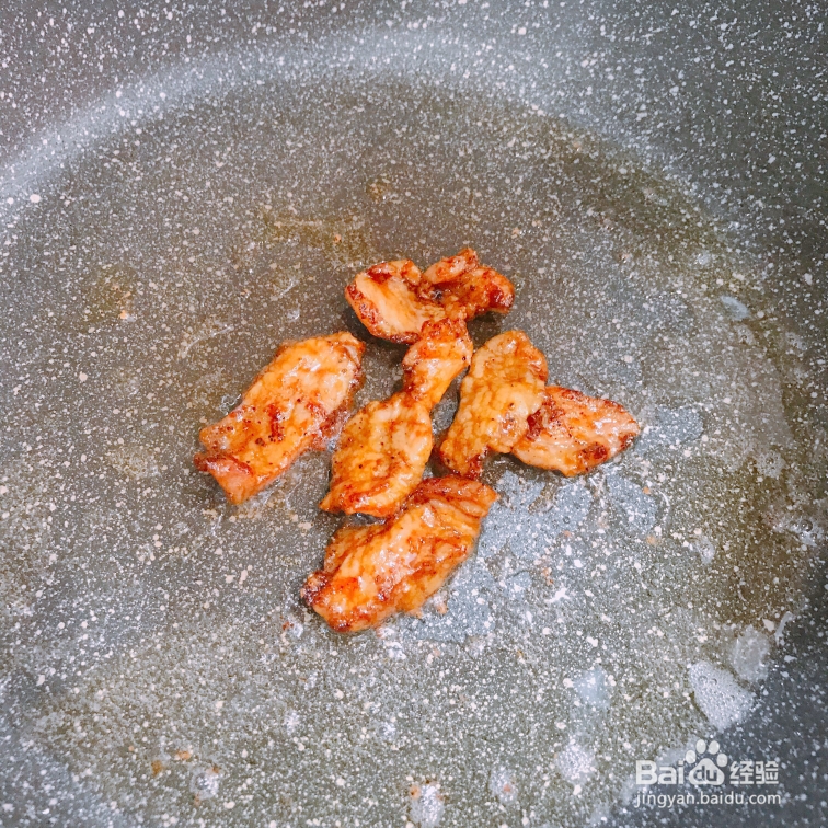 香香脆脆的芥蓝肉片炒面