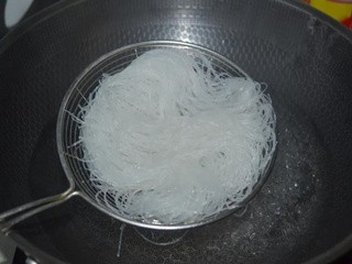 凉拌青菜粉丝怎么做？