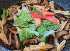 家常腐竹炒香菇
