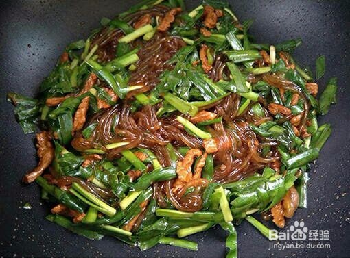 自制韭菜粉条炒肉的做法