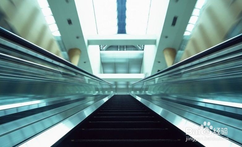 公共场所小孩的安全如何保障？