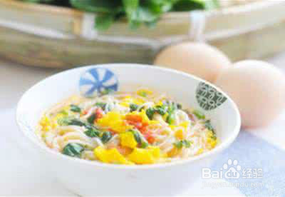 婴儿的第一次辅食4-6个月