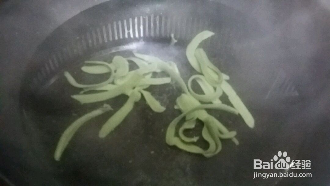 抹茶刀削面的做法