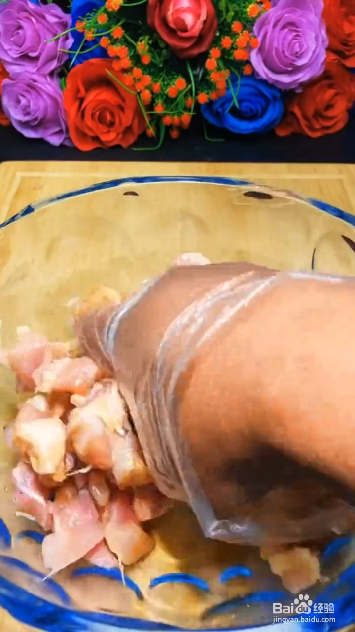 超级下饭易学的辣椒炒鸡腿肉要怎样做
