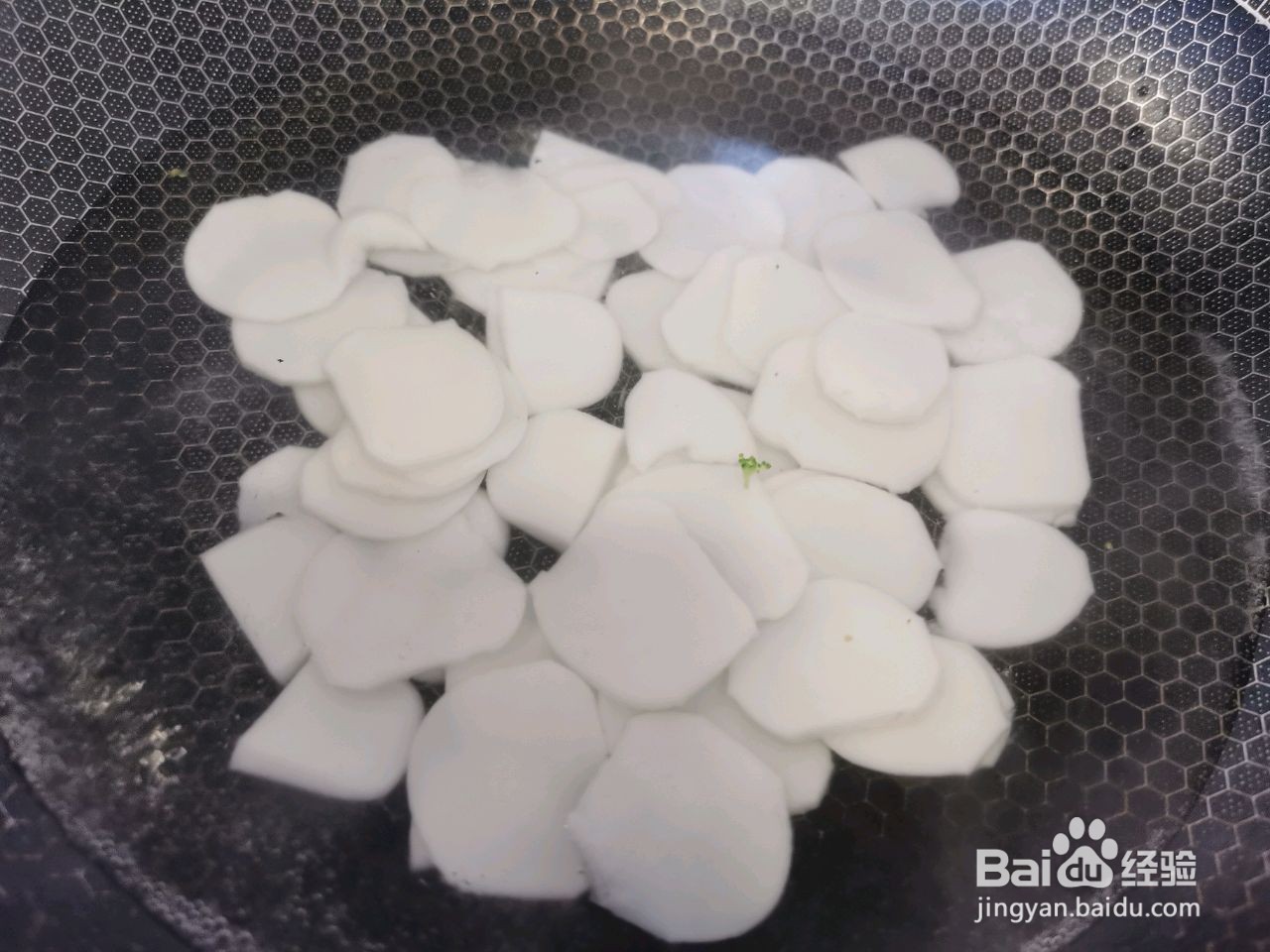辣白菜炒年糕的做法