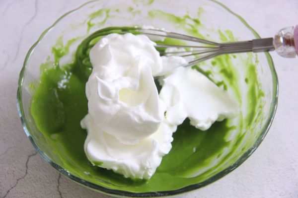 大麦苗果蔬豆浆戚风