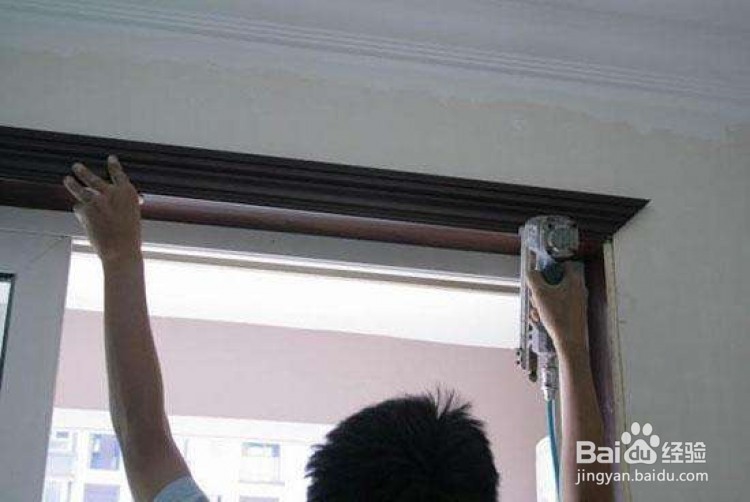 门扇安装不符合质量标准