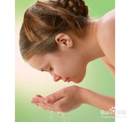 卸妆过程必不可少