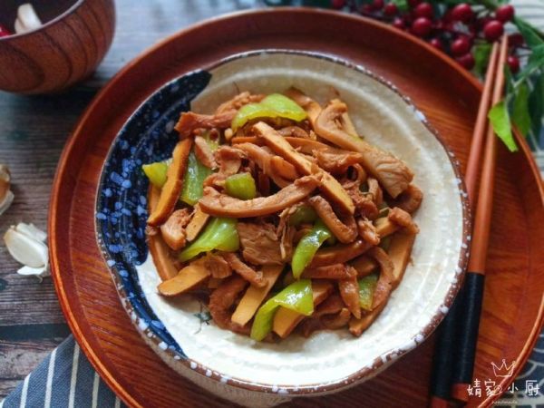 青椒香干炒肚丝