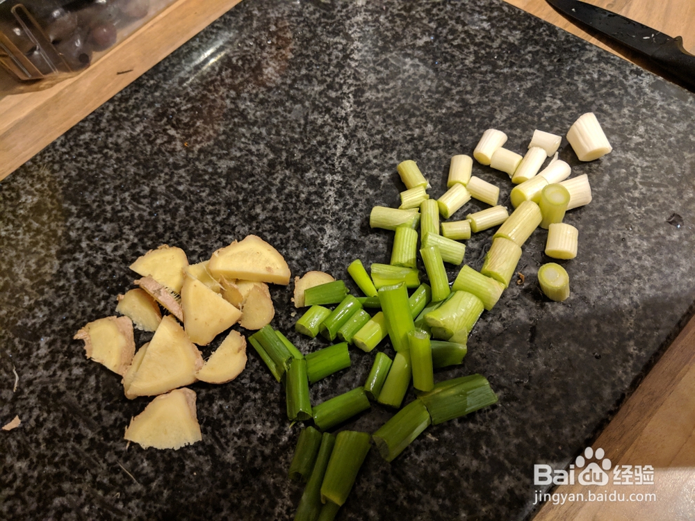 自己做麻辣鸭脖火鸡版美食教程!