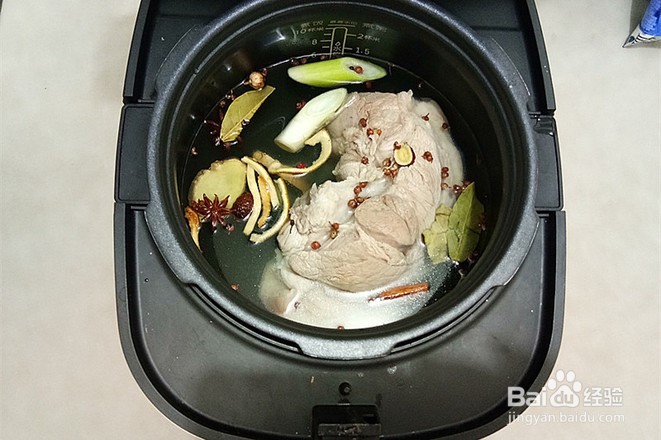 白切肘子的做法