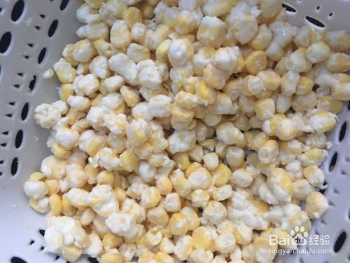 做家常菜椒盐玉米粒的教程！