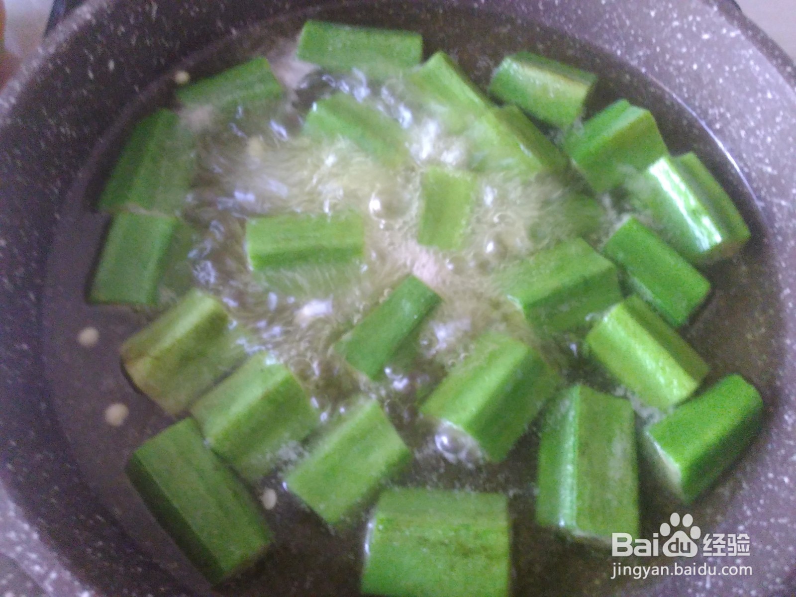 秋葵炒鸡心的家常做法