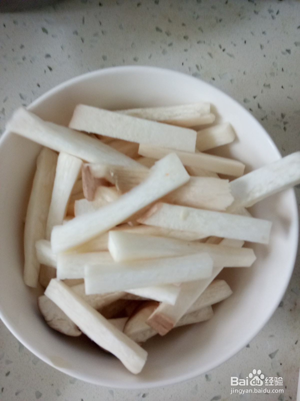 五花肉炒杏鲍菇豆干