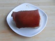 如何做出好吃的肥而不腻的家庭版梅菜扣肉