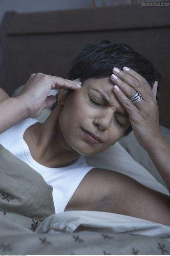 生活中的各种压力以及各种不良情绪都会影响到我们的睡眠