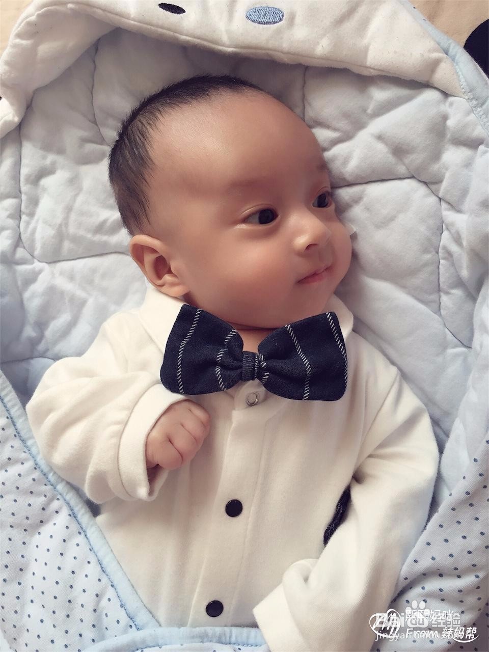 宝宝偏头能不能使用定型枕？使用什么样的枕头？