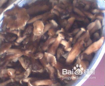 东北名菜-----小鸡炖蘑菇