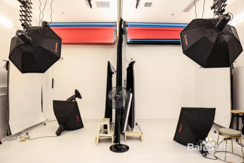 游戏/数码 摄影摄像 > 拍照技巧 1 1,安装好灯具及附件 首先将闪光灯