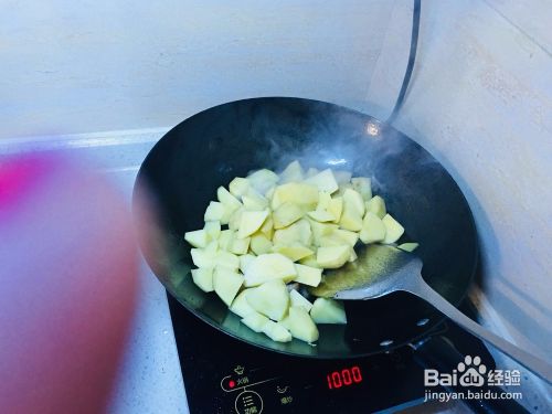 如何做红烧干豆腐土豆？
