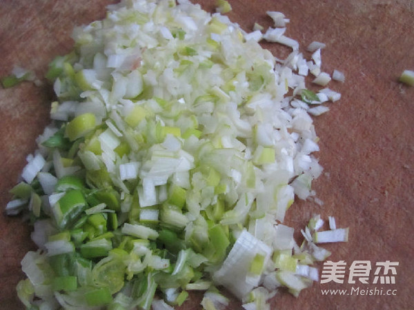 大葱牛肉包的做法