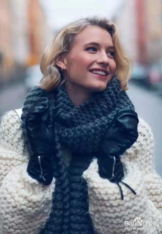 围巾怎么系？？流行怎么系?