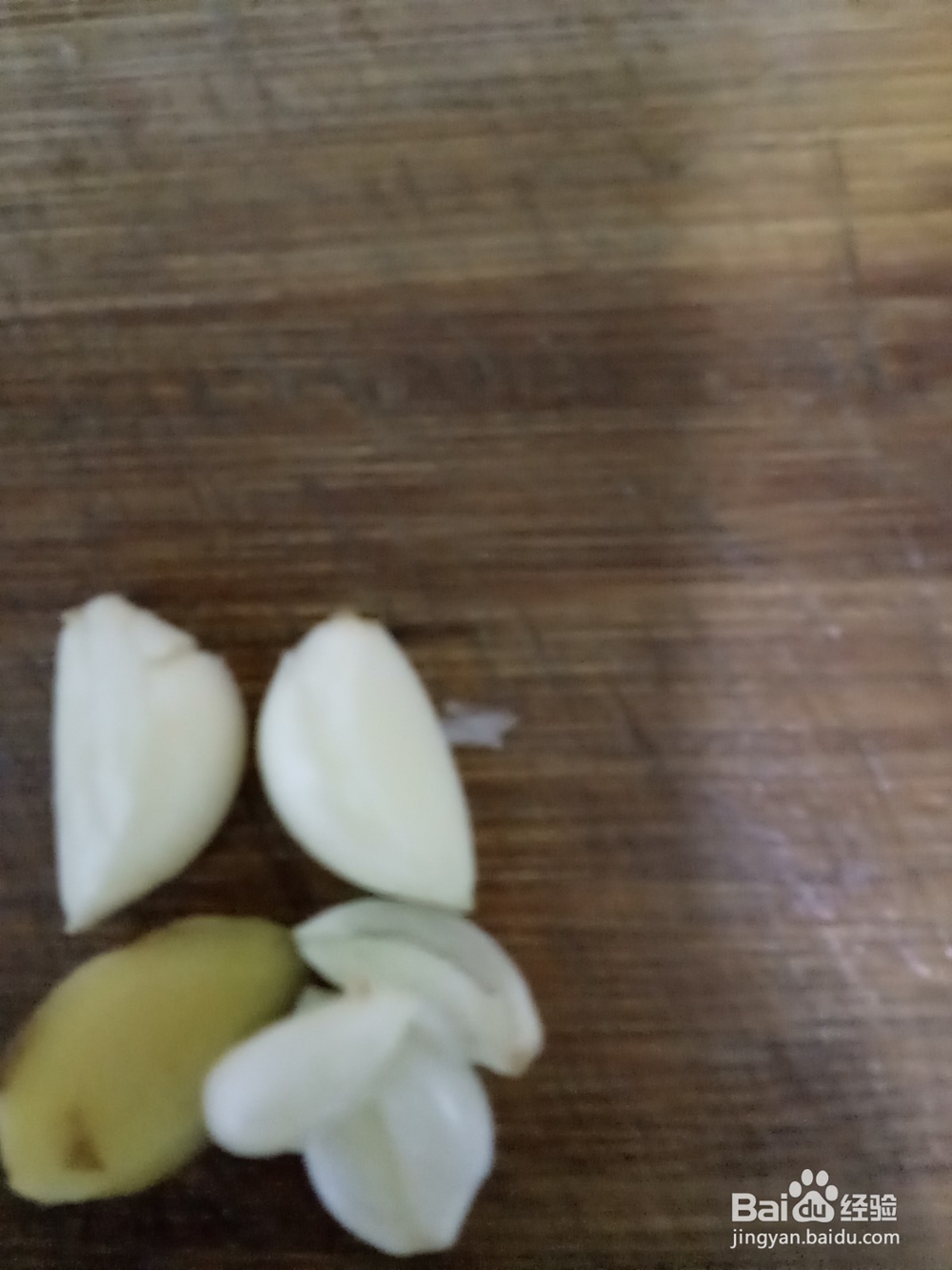 西红柿炖金针菇