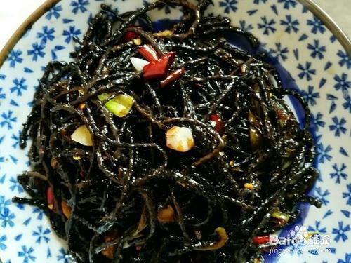 凉拌蒜香核桃花