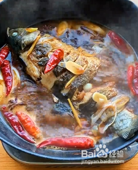 如何做鲜嫩多汁的红烧鱼？