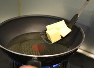 史上最简单油泼面制作方法