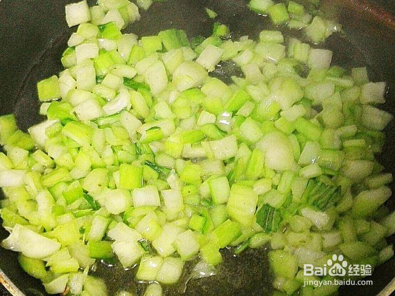 试用微波炉烧菜饭棒的做法