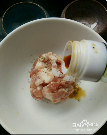 三重口感的豪华肉饼蒸蛋