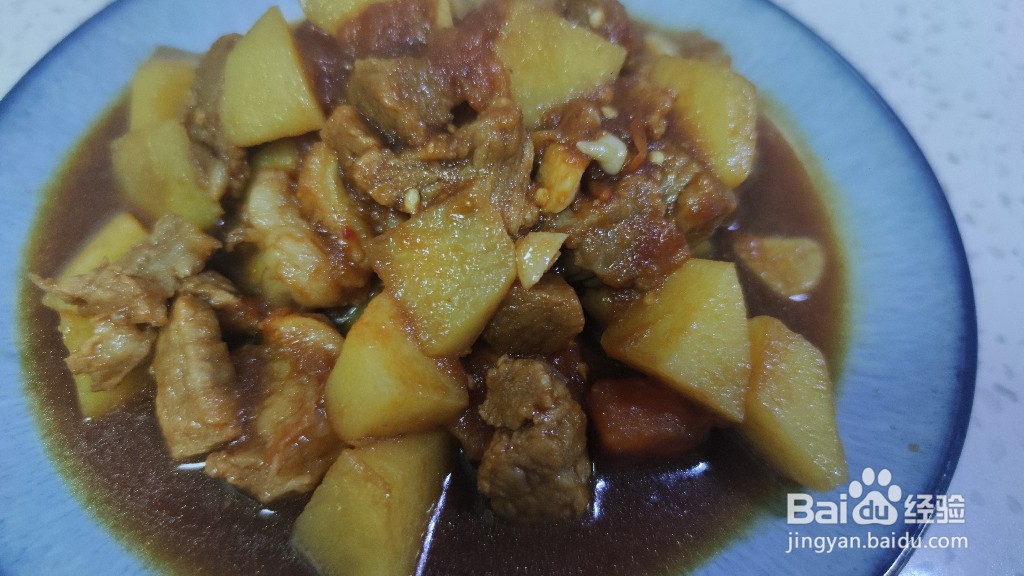 西红柿土豆烧牛腩