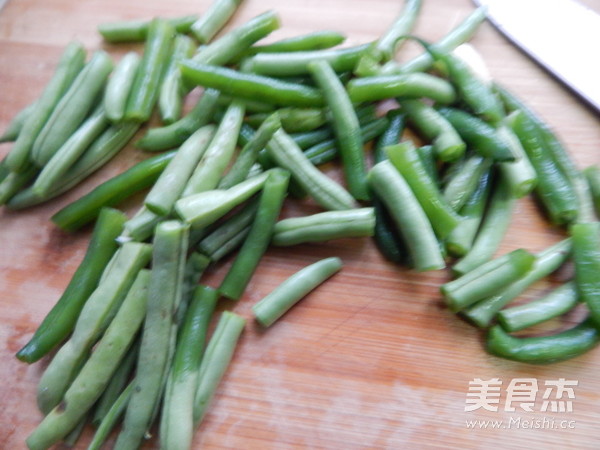 莴笋烧豆角的做法