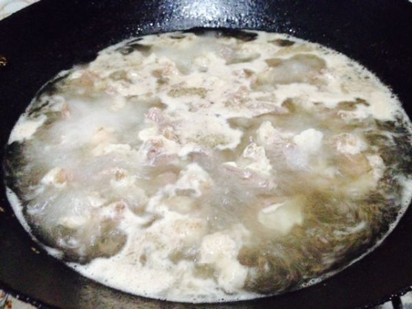 香辣白萝卜焖牛腩