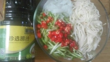 捞汁凉菜的做法