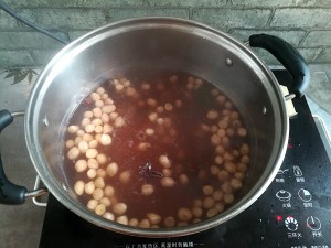 健康养生佳品芹菜胡萝卜拌花生米的做法