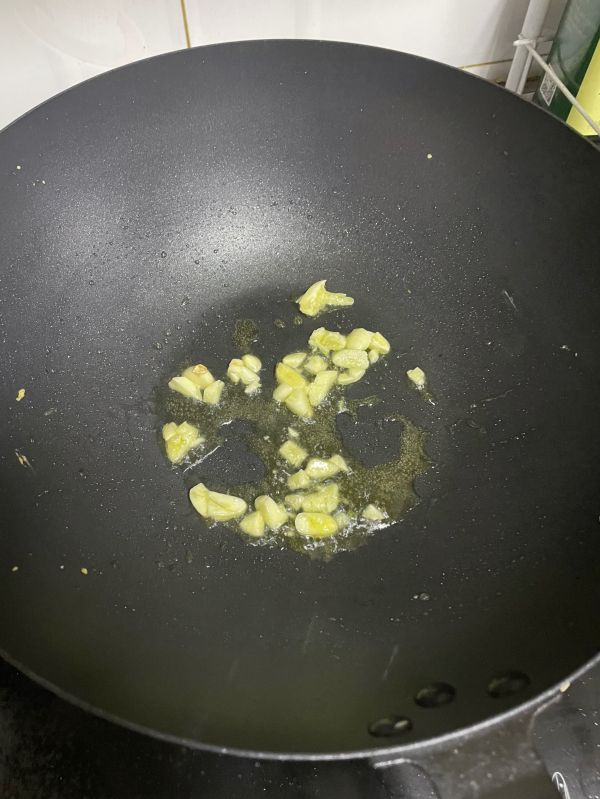 家常菠菜炒鸡蛋