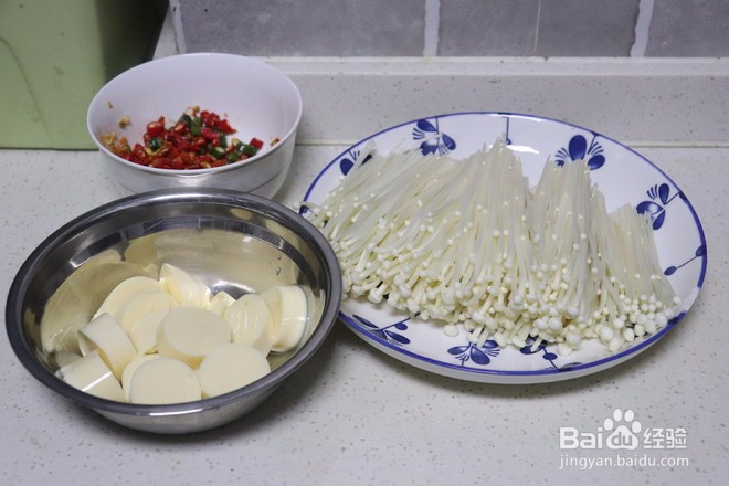 日本豆腐金针菇煲